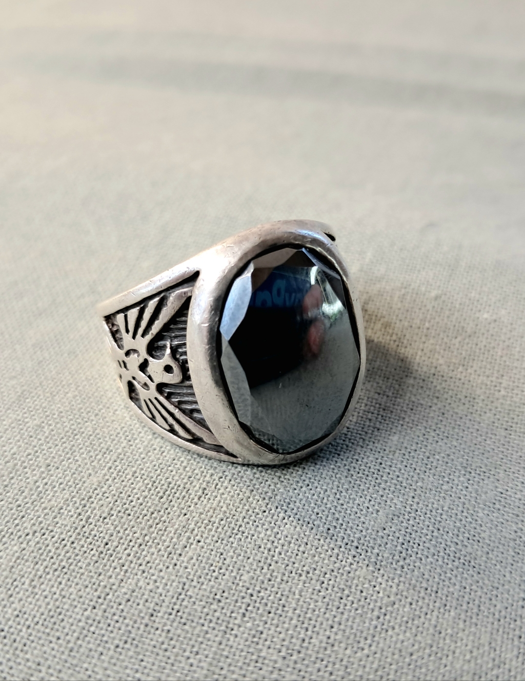 Vintage Wheeler Faceted Hematite Sterling Silver Thunderbird Ring Size 8.5